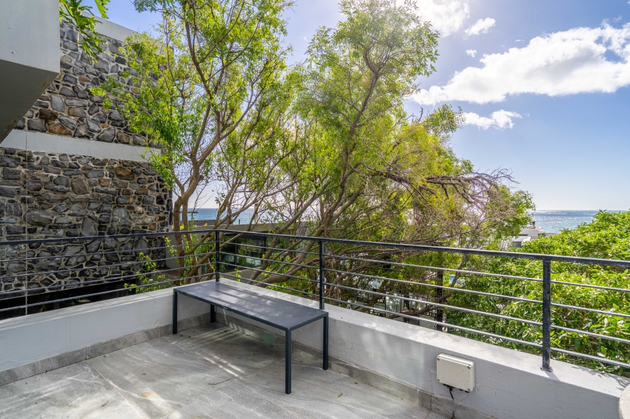 To Let 3 Bedroom Property for Rent in Camps Bay Western Cape